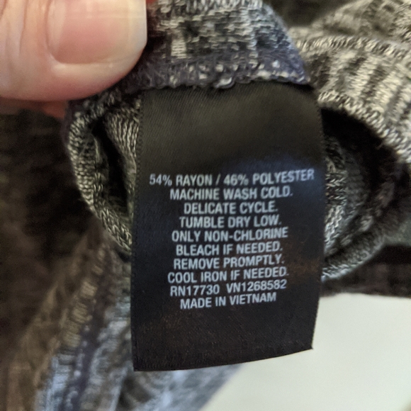 Top - Picture 4 of 4